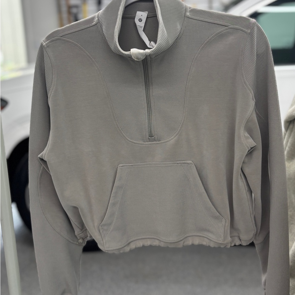Lululemon Athletica Ribbed Gray Top